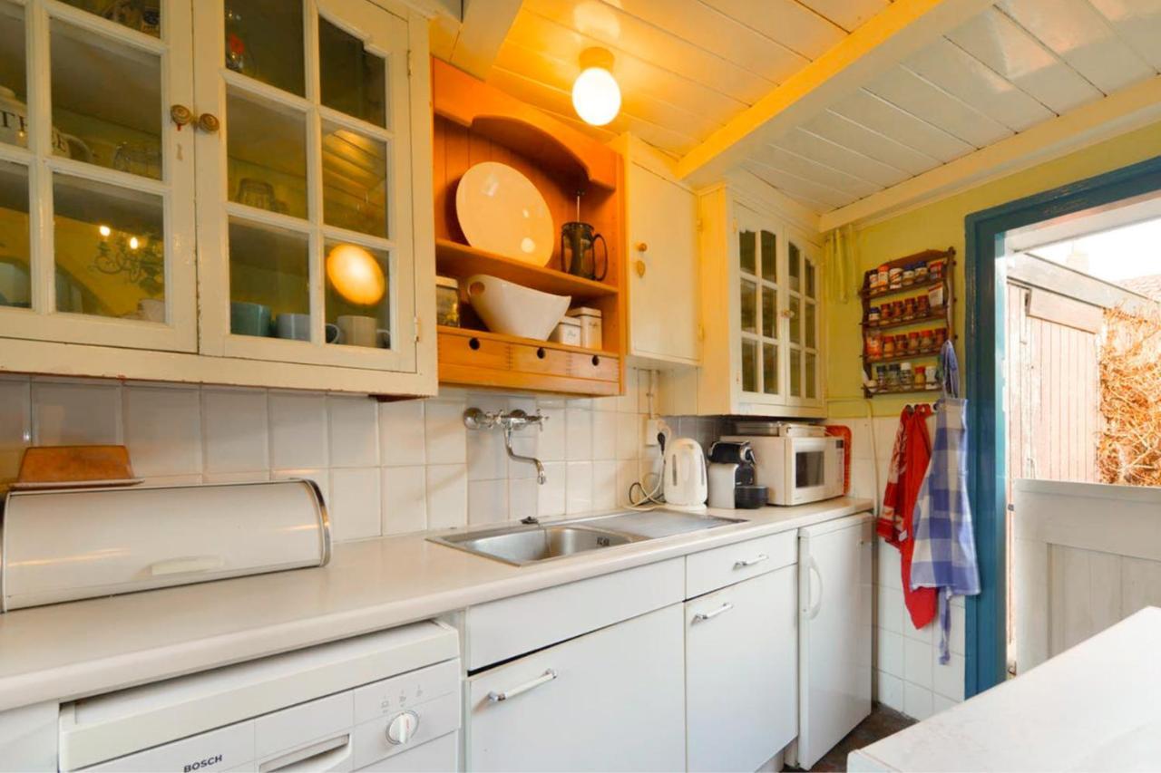 Rustic Retreat: Fireplace, Bbq, + Forest Access Burgh-Haamstede Exteriör bild