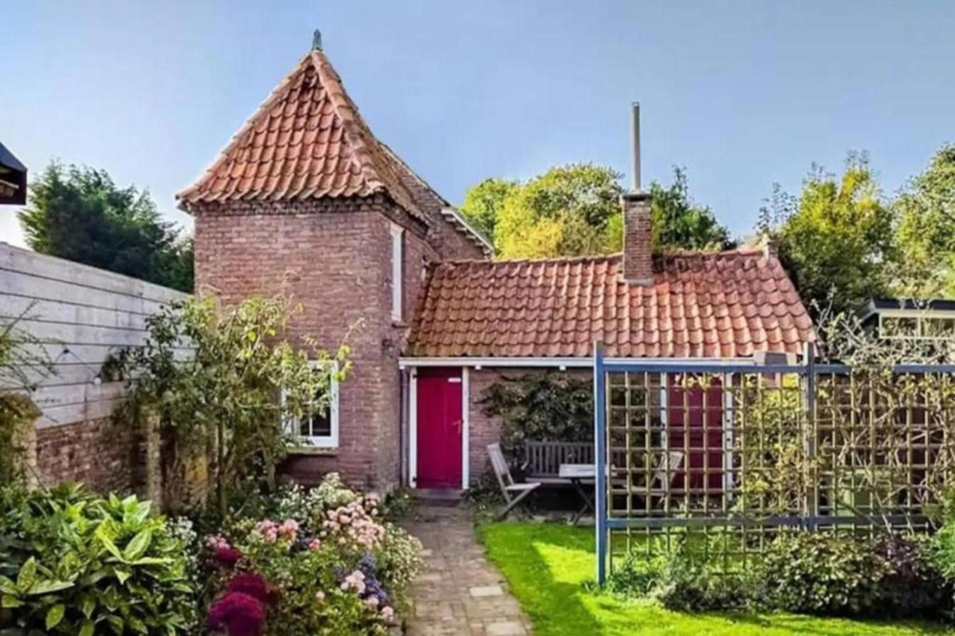 Rustic Retreat: Fireplace, Bbq, + Forest Access Burgh-Haamstede Exteriör bild